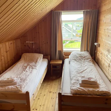 Vagen Fjordbuer - Snekkerbua Apartment *